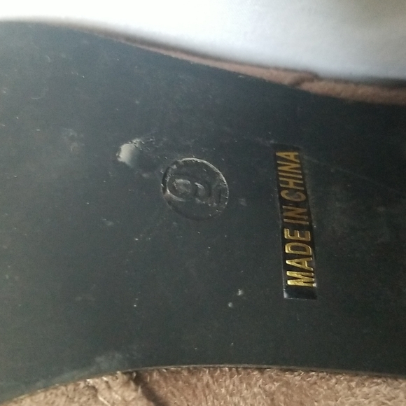 Tan boots reneeze brand size 9 - Picture 3 of 4